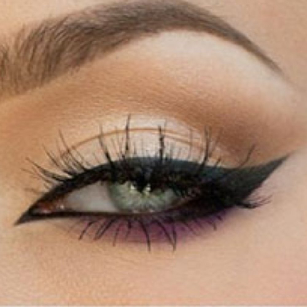 bella’pierre Liquid Eyeliner *Jet Black*